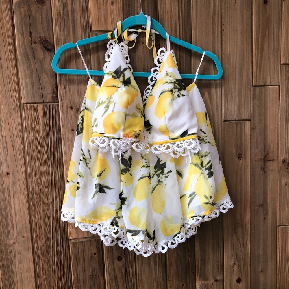 Two piece set